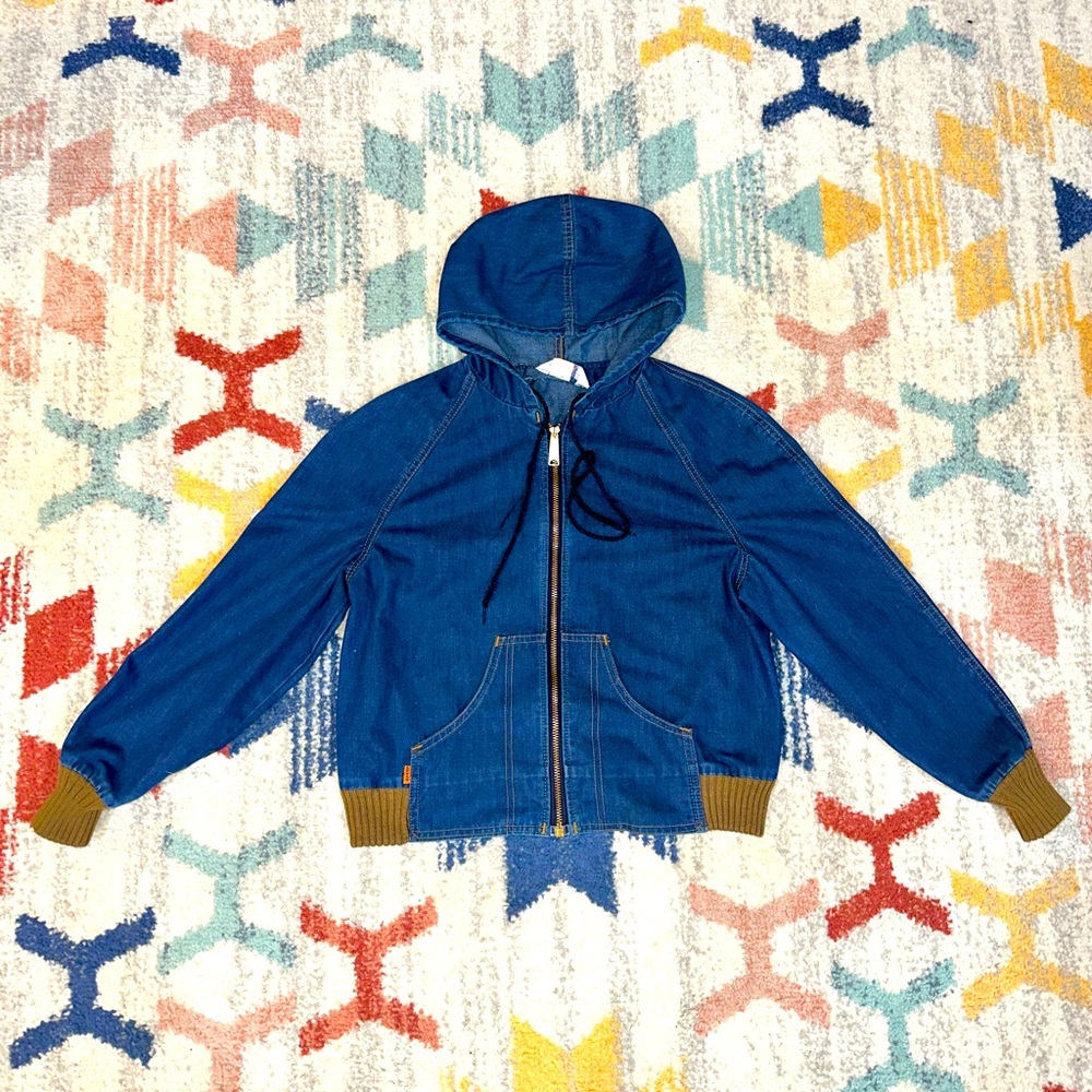 VINTAGE 1970s Levi’s Ladies Jacket- LIKE NEW CONDITION